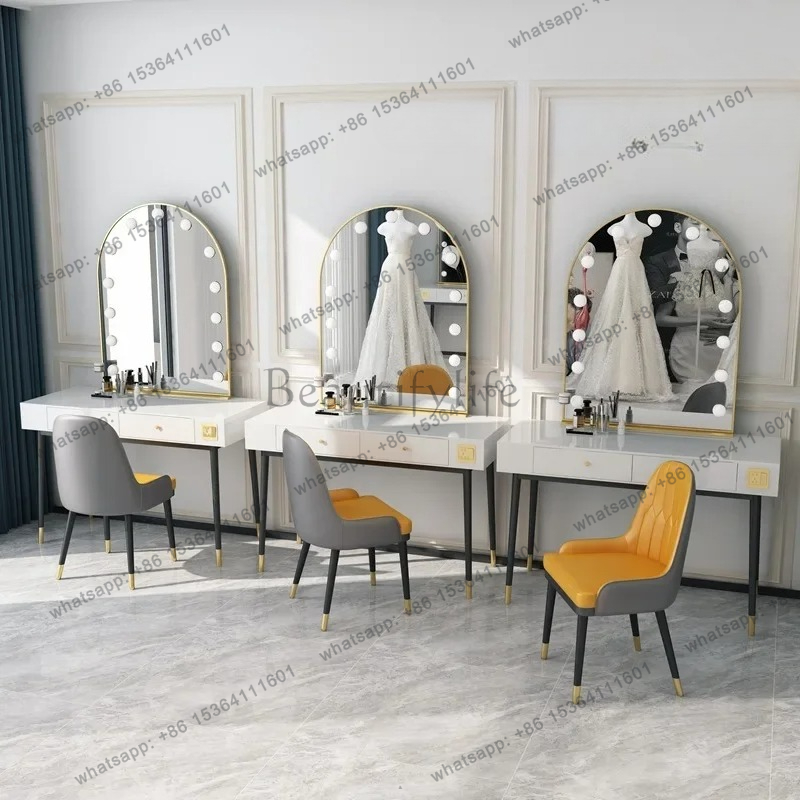 Простой зеркальный столик для  – обзор и цена Beauty And Makeup Studio