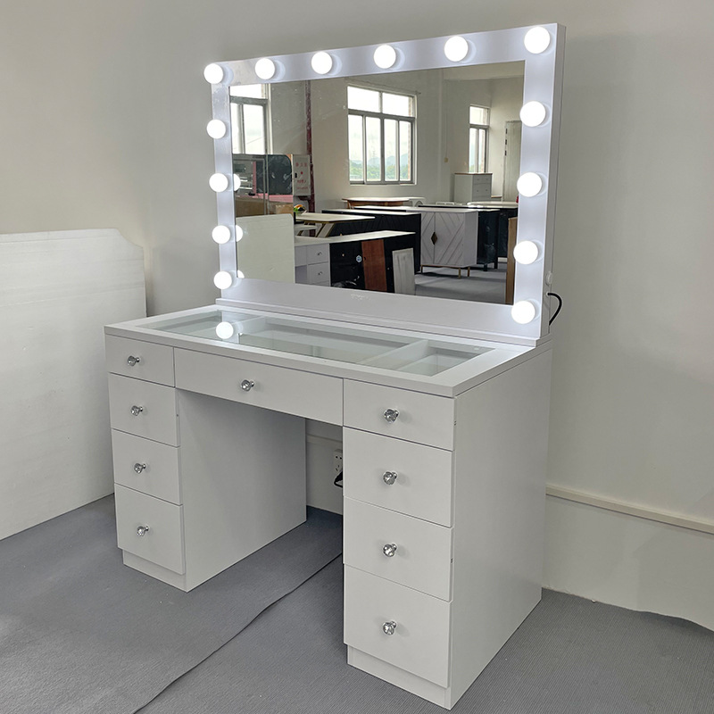 Пятно Интернет-студия знаменит – обзор и цена Beauty And Makeup Studio