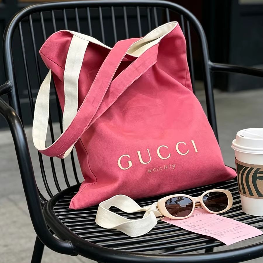 Сумка GUCCI для женщин, холщов – обзор и цена Cosmetic Sponge